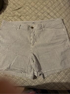 St. John’s Bay Blue and White Striped Women’s Shorts